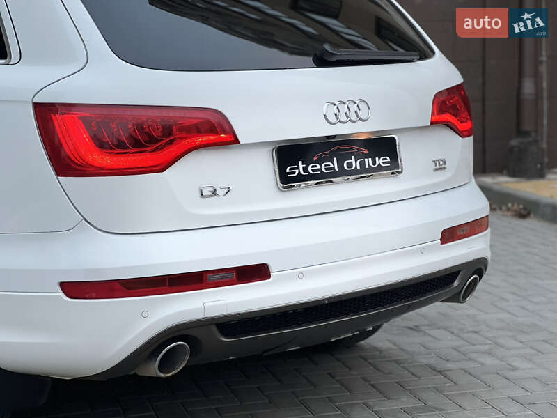 Внедорожник / Кроссовер Audi Q7 2011 в Николаеве