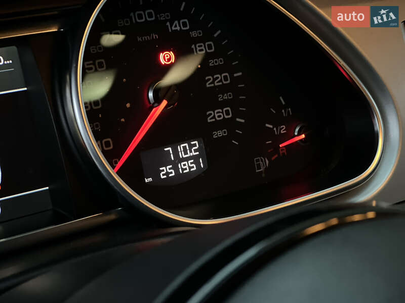 Внедорожник / Кроссовер Audi Q7 2011 в Николаеве