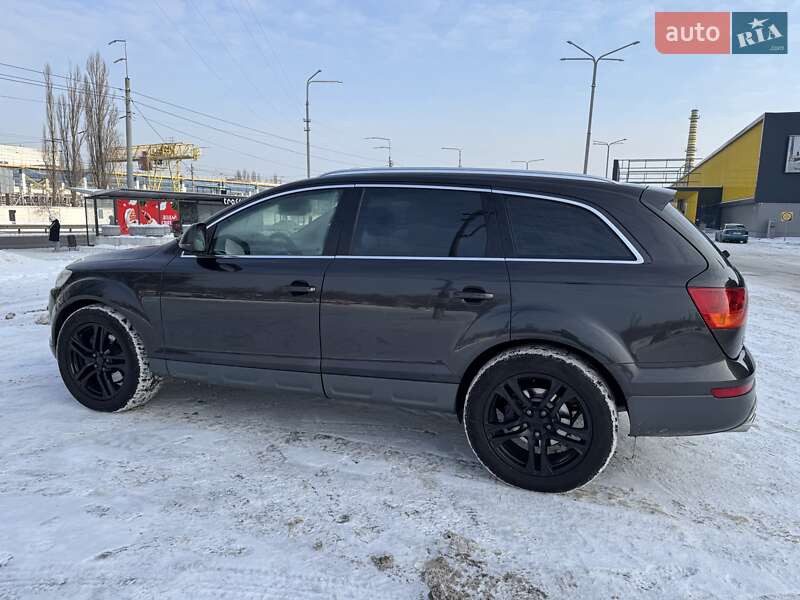 Позашляховик / Кросовер Audi Q7 2008 в Києві
