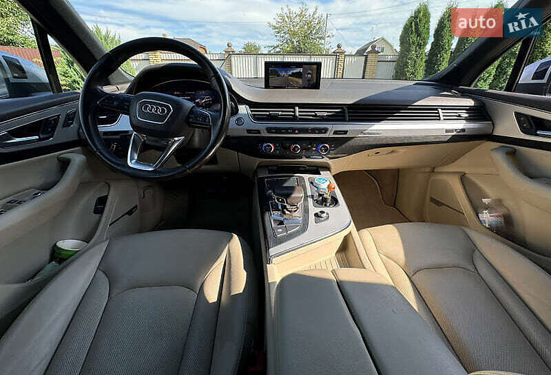 Внедорожник / Кроссовер Audi Q7 2017 в Киеве