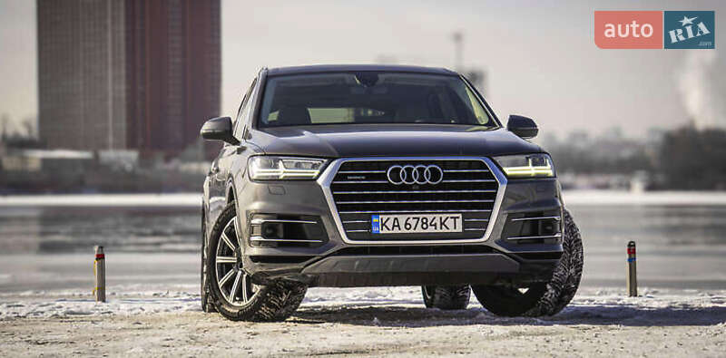 Внедорожник / Кроссовер Audi Q7 2019 в Киеве