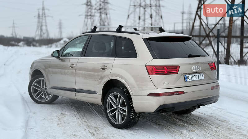 Внедорожник / Кроссовер Audi Q7 2018 в Ужгороде