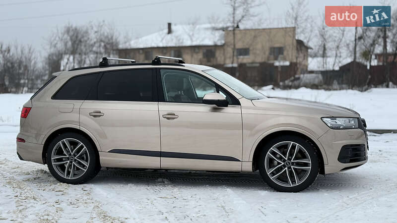 Внедорожник / Кроссовер Audi Q7 2018 в Ужгороде