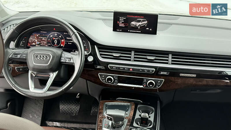 Внедорожник / Кроссовер Audi Q7 2018 в Ужгороде