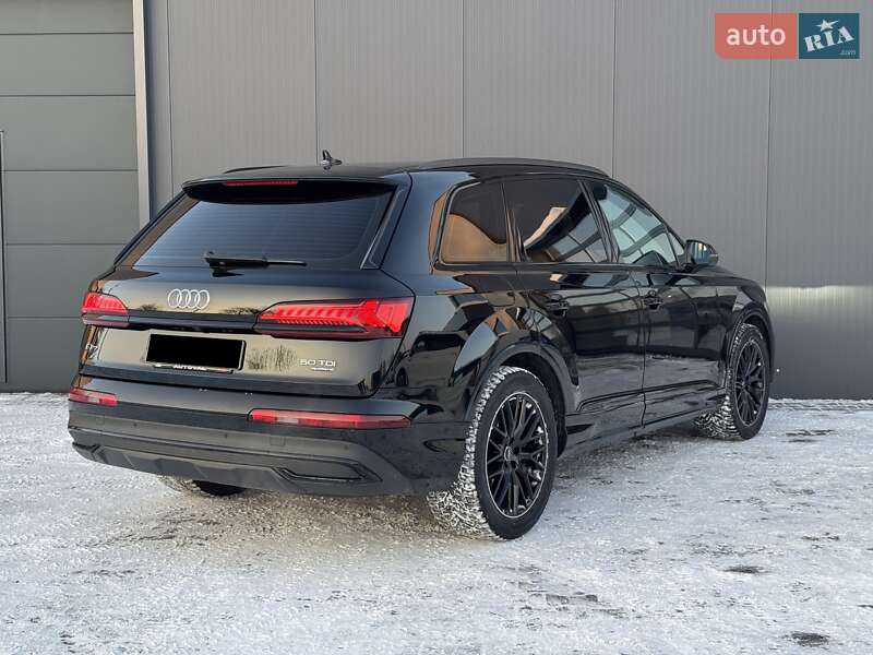 Позашляховик / Кросовер Audi Q7 2020 в Луцьку