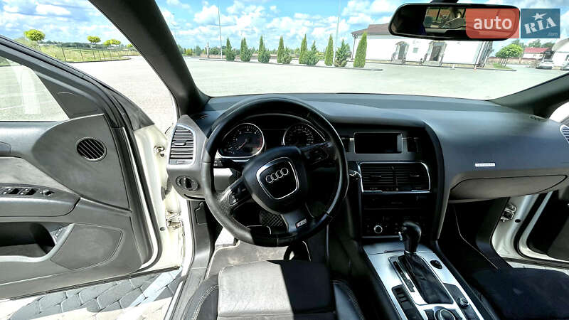 Внедорожник / Кроссовер Audi Q7 2008 в Шепетовке