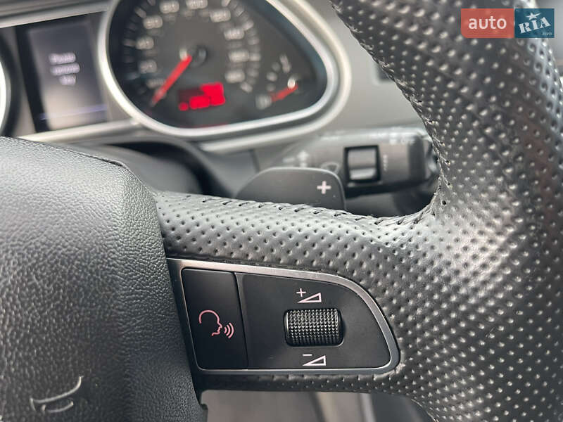 Внедорожник / Кроссовер Audi Q7 2010 в Ровно