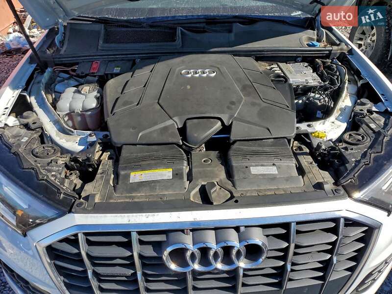 Внедорожник / Кроссовер Audi Q7 2020 в Киеве