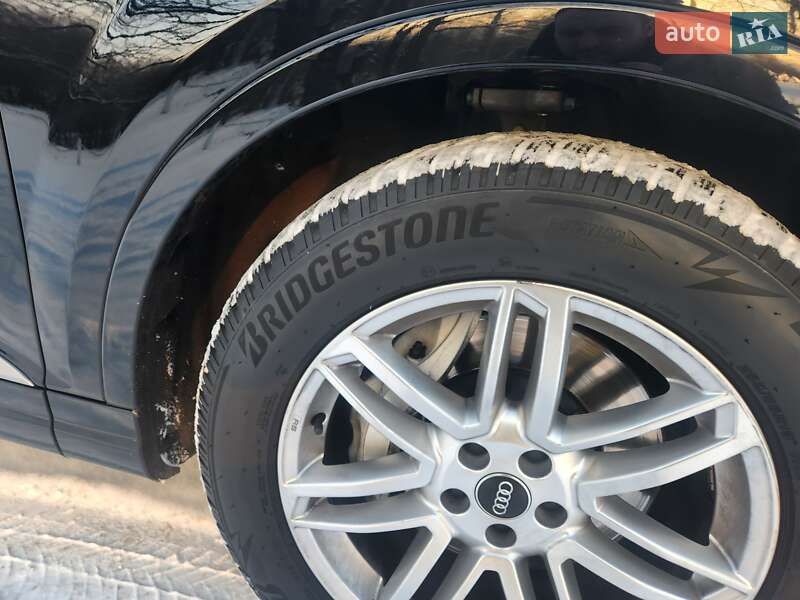 Внедорожник / Кроссовер Audi Q7 2016 в Киеве