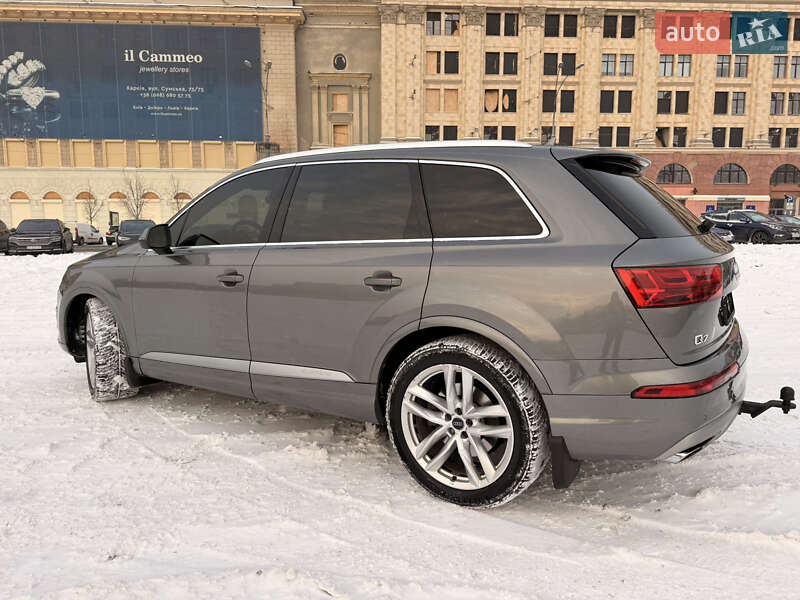 Внедорожник / Кроссовер Audi Q7 2017 в Харькове