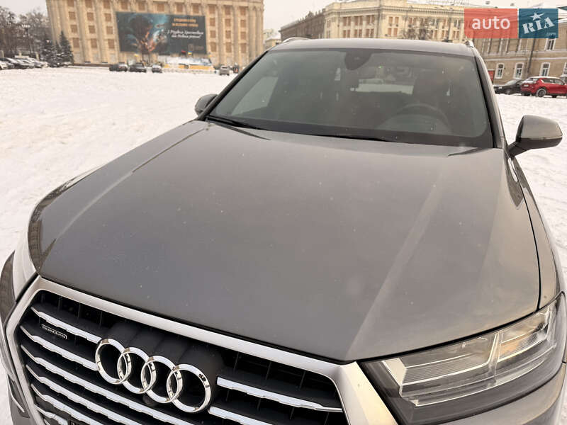 Внедорожник / Кроссовер Audi Q7 2017 в Харькове
