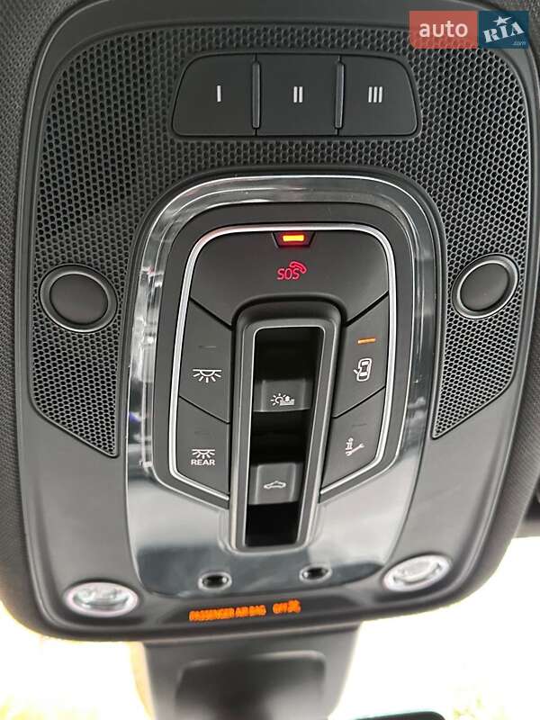 Внедорожник / Кроссовер Audi Q7 2017 в Стрые