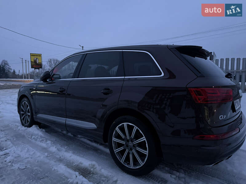 Внедорожник / Кроссовер Audi Q7 2016 в Львове