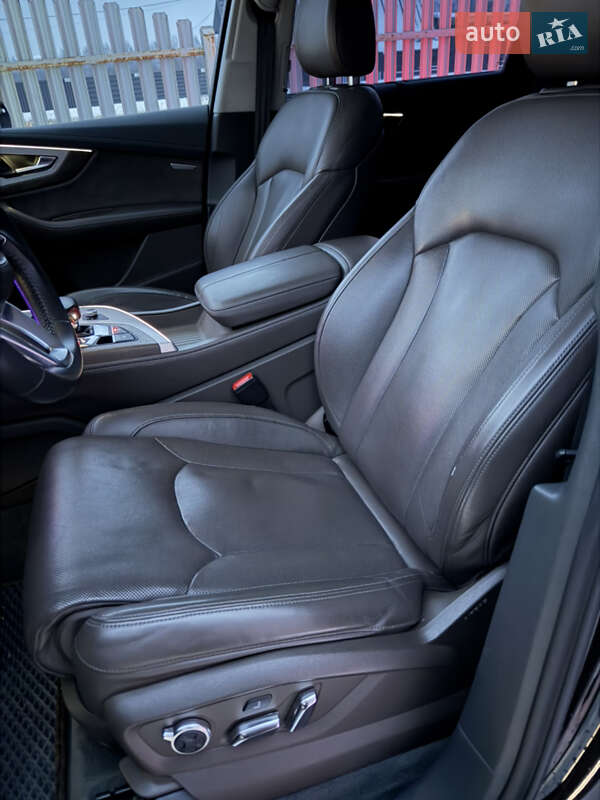 Внедорожник / Кроссовер Audi Q7 2016 в Львове