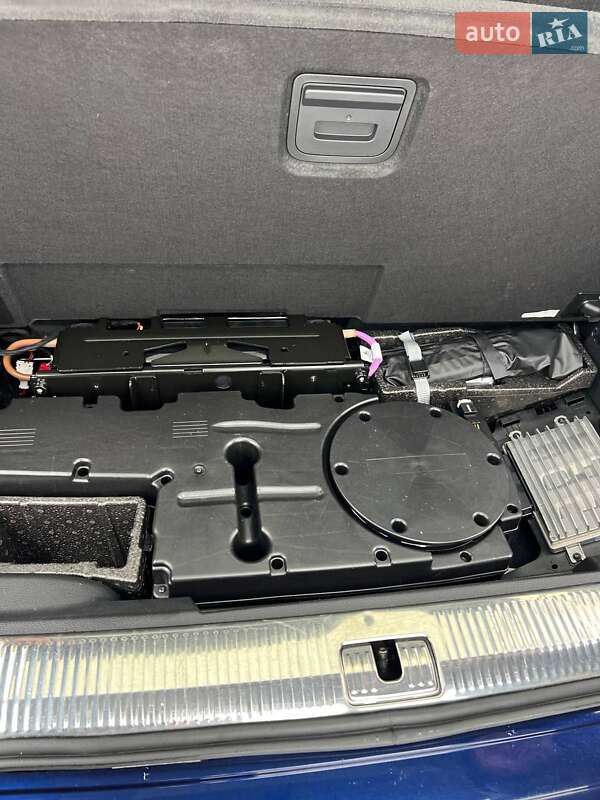 Внедорожник / Кроссовер Audi Q7 2022 в Новояворовске