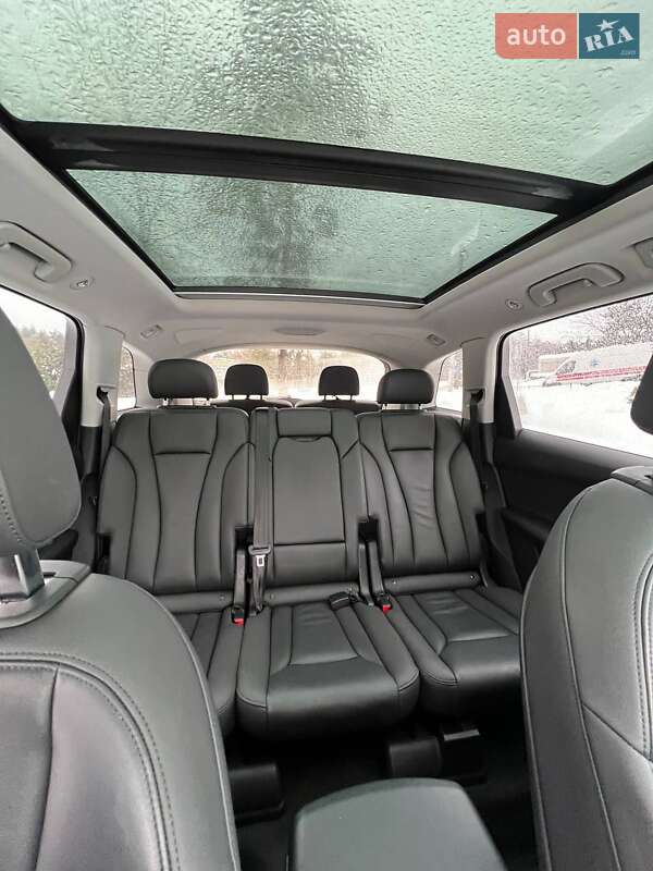 Внедорожник / Кроссовер Audi Q7 2022 в Новояворовске