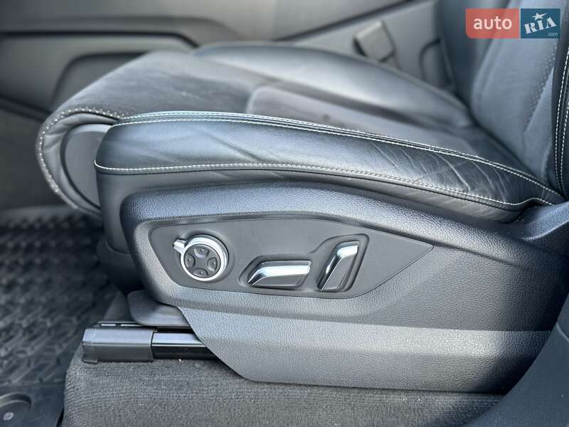 Внедорожник / Кроссовер Audi Q7 2018 в Киеве