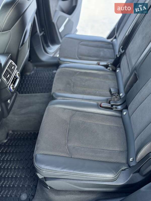 Внедорожник / Кроссовер Audi Q7 2018 в Киеве