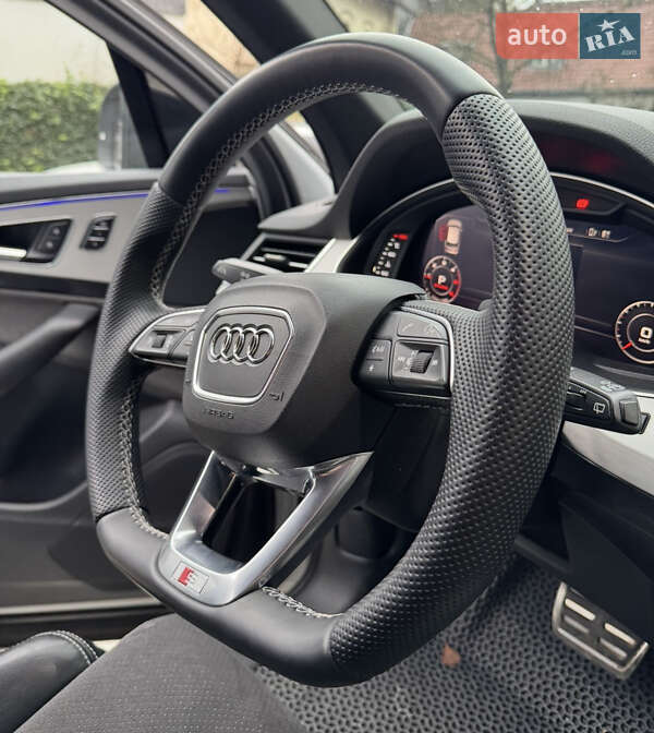 Внедорожник / Кроссовер Audi Q7 2015 в Киеве