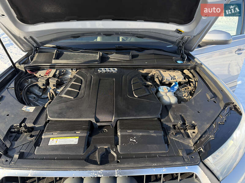 Внедорожник / Кроссовер Audi Q7 2016 в Радивилове