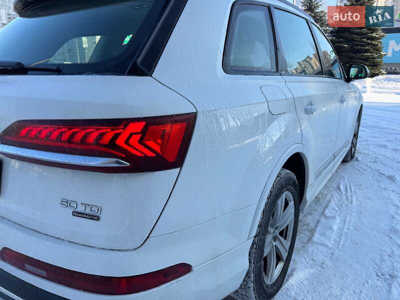 Внедорожник / Кроссовер Audi Q7 2020 в Киеве