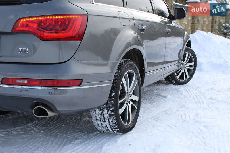 Внедорожник / Кроссовер Audi Q7 2015 в Ровно