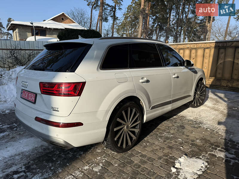 Внедорожник / Кроссовер Audi Q7 2017 в Львове
