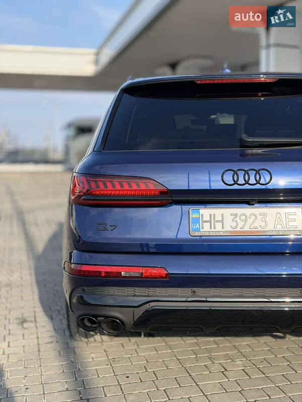 Внедорожник / Кроссовер Audi Q7 2022 в Одессе