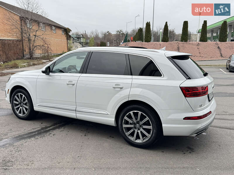 Внедорожник / Кроссовер Audi Q7 2016 в Виннице