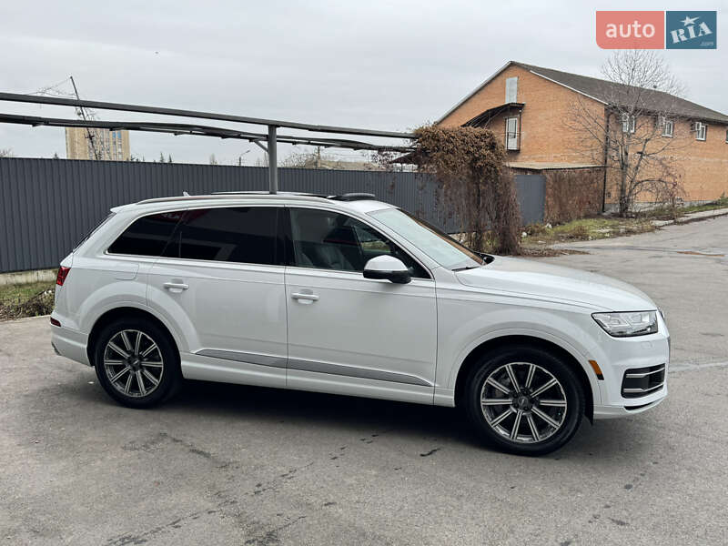 Внедорожник / Кроссовер Audi Q7 2016 в Виннице