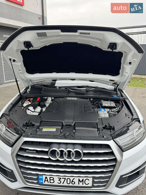 Внедорожник / Кроссовер Audi Q7 2016 в Виннице