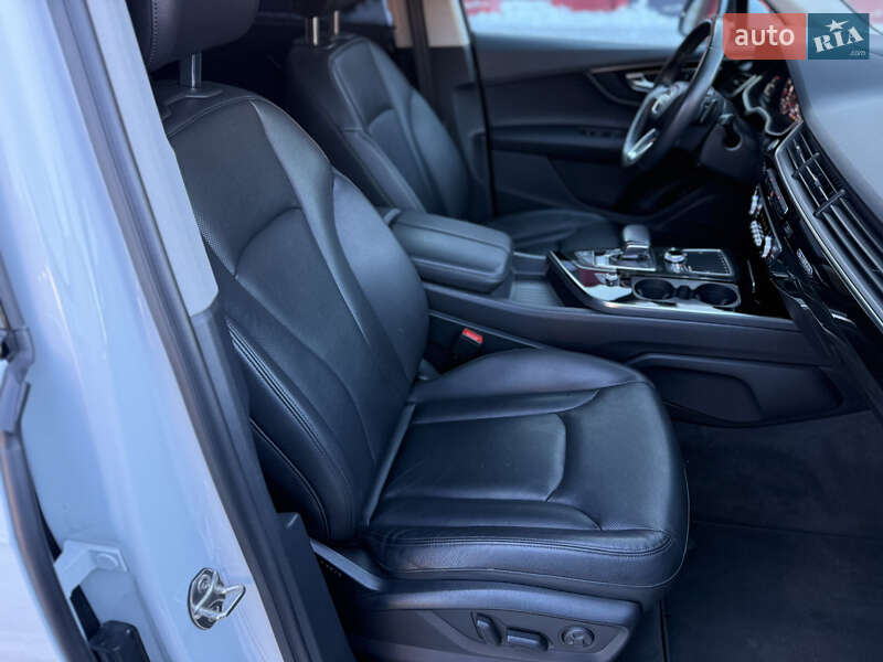 Внедорожник / Кроссовер Audi Q7 2018 в Львове