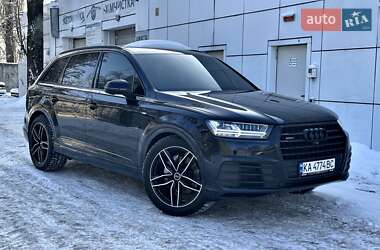 Позашляховик / Кросовер Audi Q7 2017 в Києві