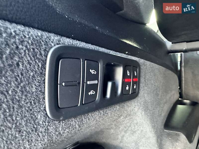 Внедорожник / Кроссовер Audi Q7 2017 в Киеве