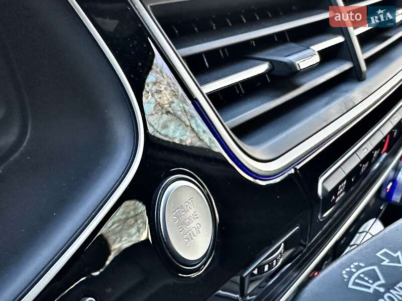 Внедорожник / Кроссовер Audi Q7 2017 в Киеве