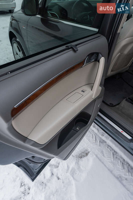 Внедорожник / Кроссовер Audi Q7 2013 в Кременчуге