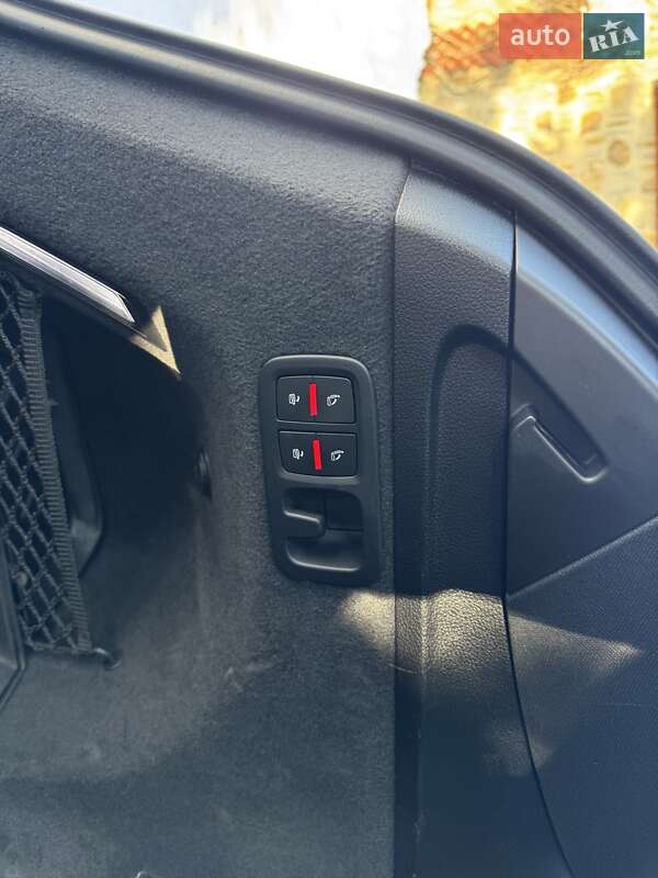 Внедорожник / Кроссовер Audi Q7 2017 в Черновцах