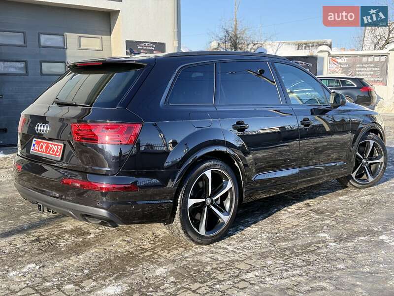 Позашляховик / Кросовер Audi Q7 2018 в Дрогобичі