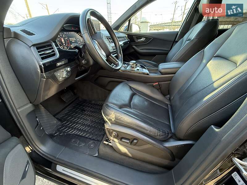 Позашляховик / Кросовер Audi Q7 2018 в Дрогобичі