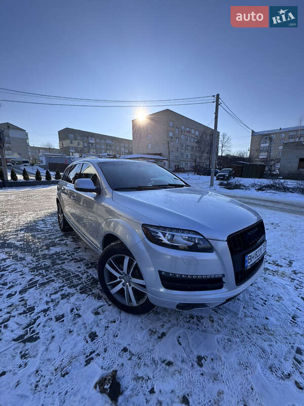 Внедорожник / Кроссовер Audi Q7 2015 в Подольске