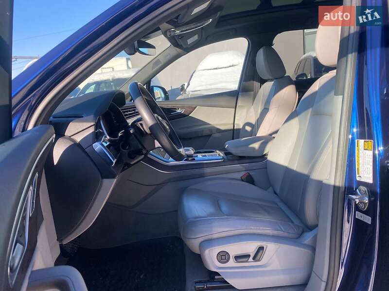 Внедорожник / Кроссовер Audi Q7 2020 в Львове