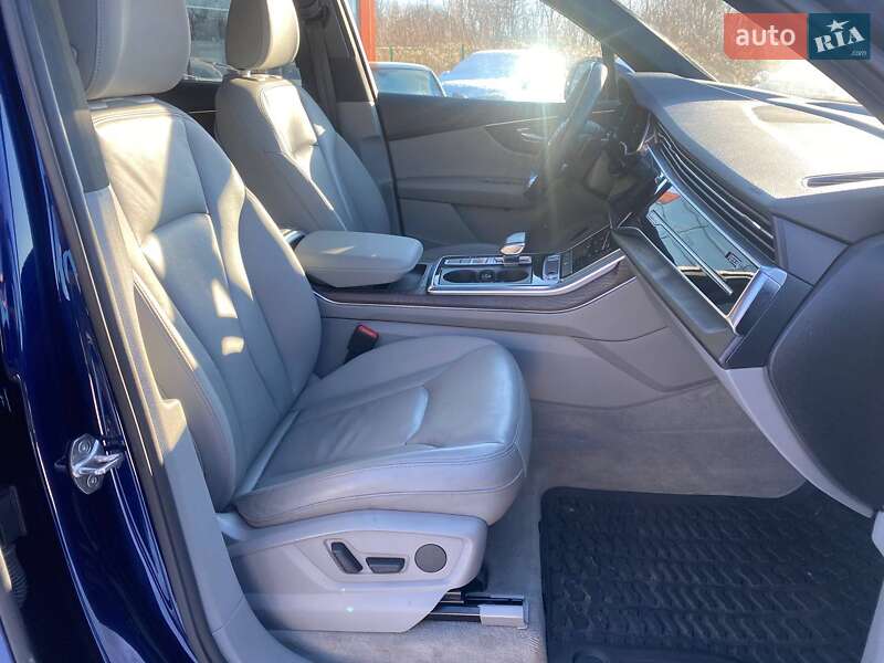 Внедорожник / Кроссовер Audi Q7 2020 в Львове