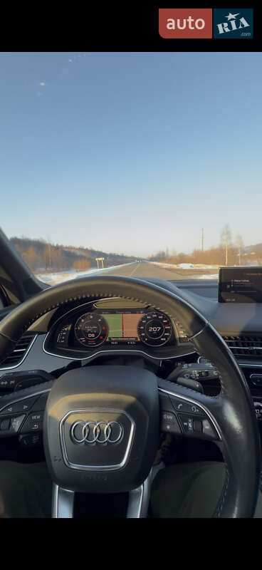 Внедорожник / Кроссовер Audi Q7 2016 в Калуше