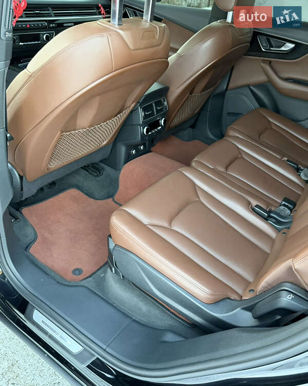 Внедорожник / Кроссовер Audi Q7 2019 в Сумах