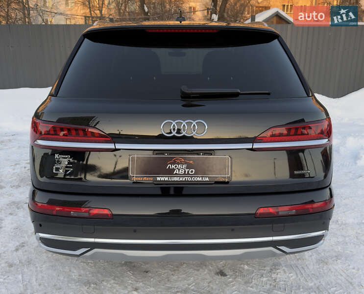 Позашляховик / Кросовер Audi Q7 2019 в Івано-Франківську