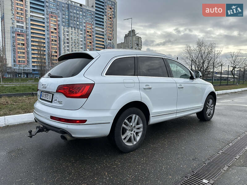 Внедорожник / Кроссовер Audi Q7 2014 в Киеве