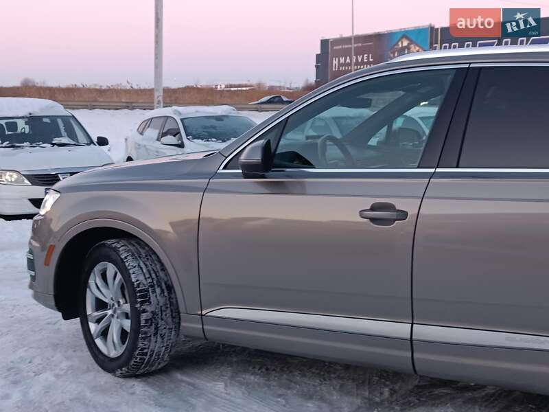 Внедорожник / Кроссовер Audi Q7 2017 в Львове