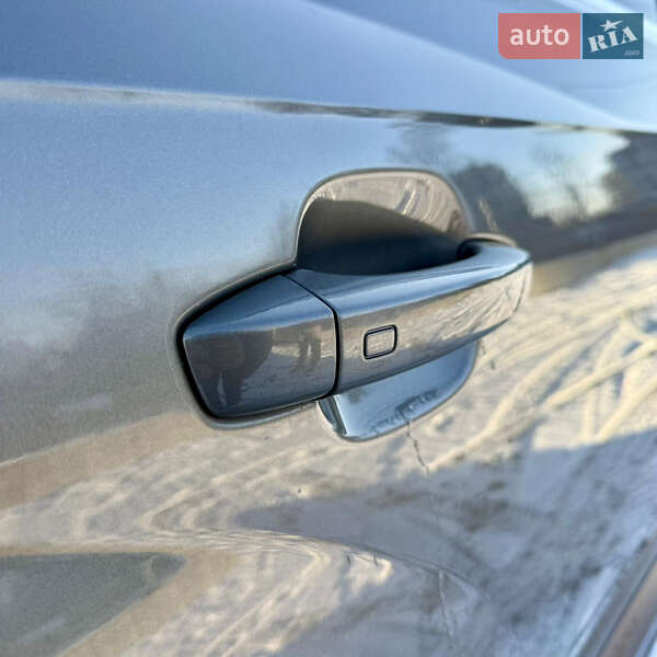 Внедорожник / Кроссовер Audi Q7 2016 в Сумах