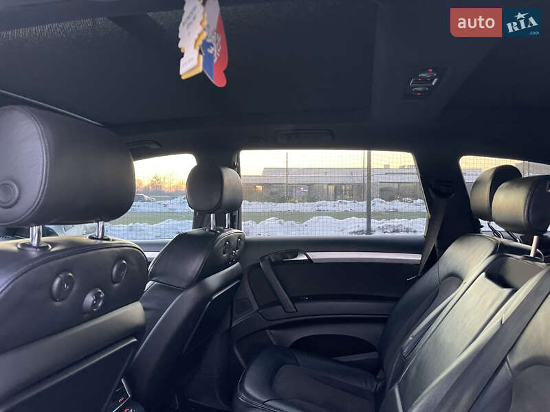 Внедорожник / Кроссовер Audi Q7 2012 в Мукачево