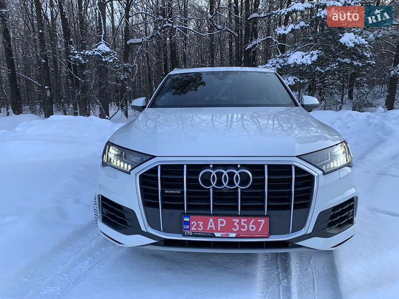Позашляховик / Кросовер Audi Q7 2023 в Рівному